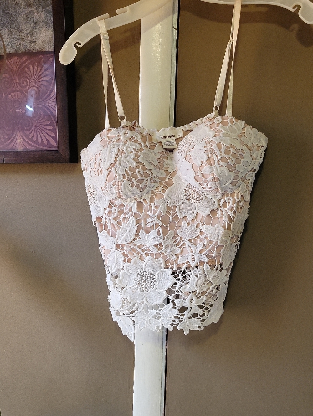 Sans Souci White Floral Lace Bustier Camisole